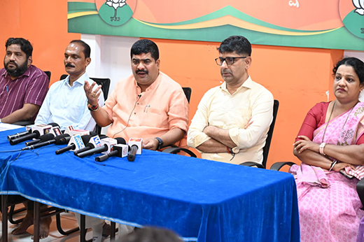 Main news Vedavyas Kamath slams MCC over suspension of birth and death certificate applications